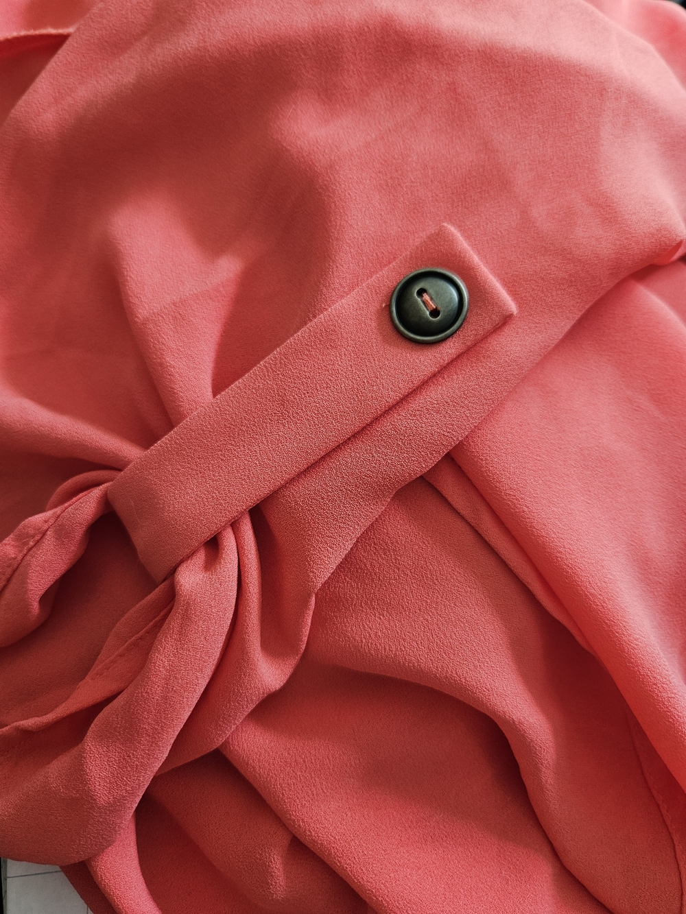 Lush Coral Split-Neck Roll-Sleeve Blouse Size Medium - Picture 7 of 7
